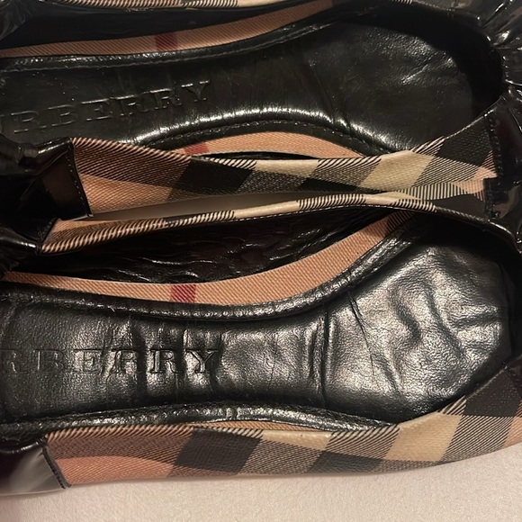 Burberry flats, size 37 1/2 - Picture 2 of 5